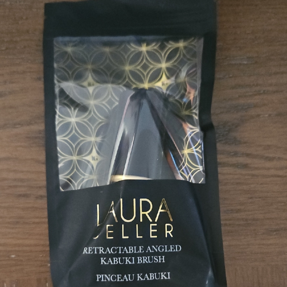 Laura Geller Black and Gold Kabuki Brush
